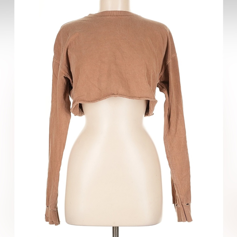 Joah Brown Soho Distressed Crop Top - Picture 5 of 10